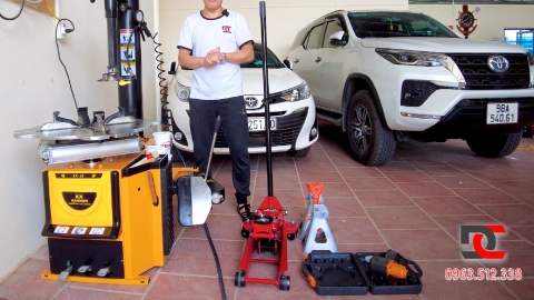 Trạm làm lốp cơ bản có những thiết bị gì?