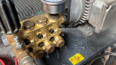 [Sửa máy rửa xe] Bắt bệnh, thay thế mặt bích đồng máy rửa xe bị nứt, vỡ