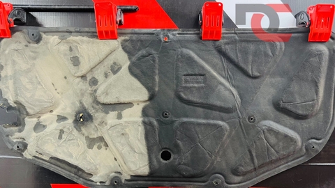 Vệ sinh nỉ nắp capo như thế nào đúng cách?