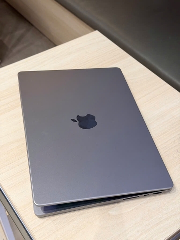 MacBook Pro 14inch M1Pro (16GB RAM| 512GB SSD) Gray 99% Body kèm sạc cáp zin