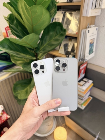 SALE iPhone 15Pro Natural / Trắng Titan 99%