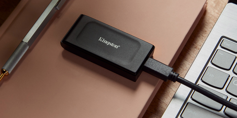 Ổ cứng di động SSD Kingston XS1000 USB 3.2 Gen 2 1TB Đen - Cho iPhone/ iPad/ Mac/ PC