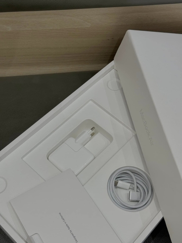 MacBook Air M2 13.6-inch (8GB RAM|256GB SSD) 99%