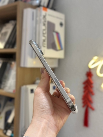 HOT DEAL - iPhone 16 ProMax 256GB Natural Titan VN/a Body 99% ( có khay sim)