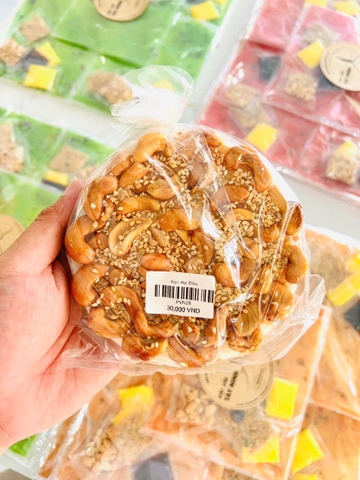 Kẹo Hạt Điều