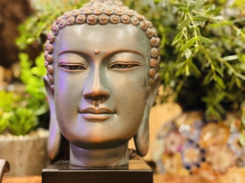 Tượng Phật Diện Xanh