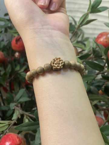 Vòng tay trầm hương mix hoa sen