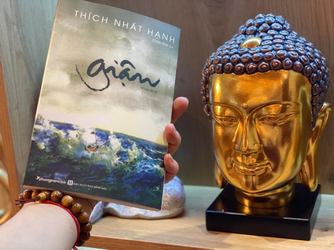 Phật Diện dát vàng