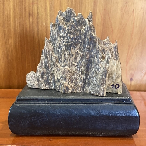 Trầm hương nguyên miếng trang trí