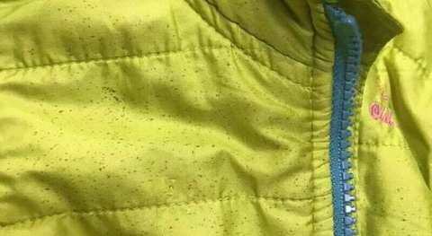10 mẹo tẩy vết mốc trên áo phao đơn giản, hiệu quả tại nhà