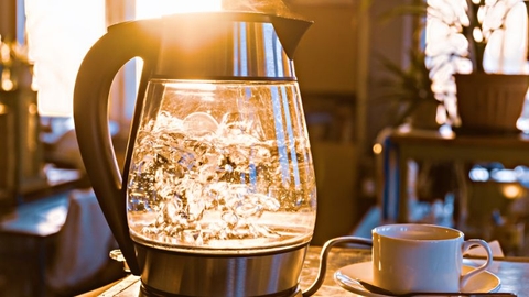 Bỏ túi 9 điều nên và không nên làm khi sử dụng ấm đun siêu tốc