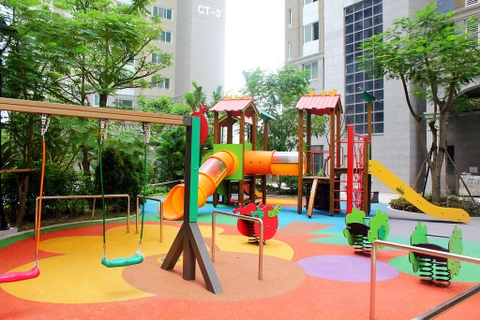 Thi công sân chơi trẻ em ngoài trời: Lợi ích, đơn vị uy tín