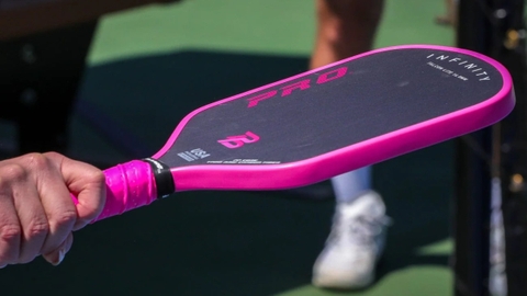 Vợt pickleball T700: Lựa chọn cho lối chơi kiểm soát và sức mạnh