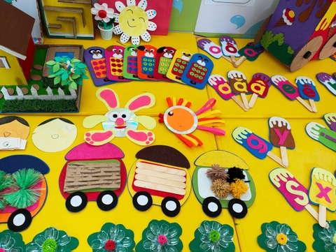 Hướng dẫn làm đồ dùng đồ chơi tự tạo mầm non mới lạ nhất