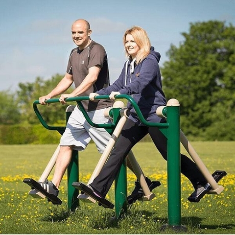 Phân loại máy chạy bộ trên không và chọn loại nào tốt?