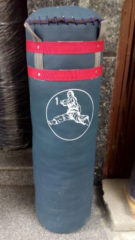 Bao cát treo dạng nhồi