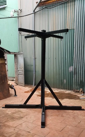 Giá treo bao cát đấm bốc 4 hướng size lớn 90x90