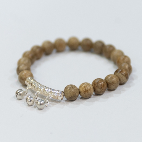 VÒNG TRẦM PHONG THUỶ PHỐI CHARM BẠC