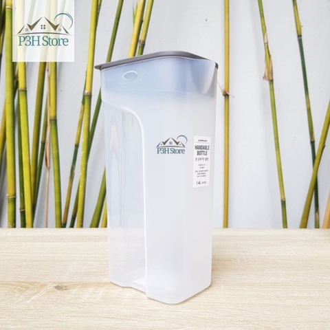 Bình đựng nước LocknLock Handle Bottle dung tích 1.4L HAP817