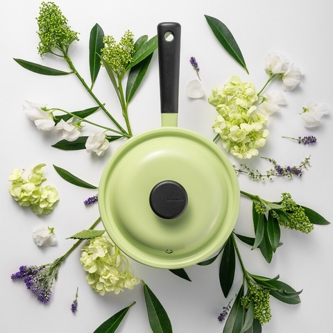 Chảo chống dính 22cm Lock&Lock Decore 1 tay cầm kèm nắp sử dụng được trên bếp từ LDE1227IH