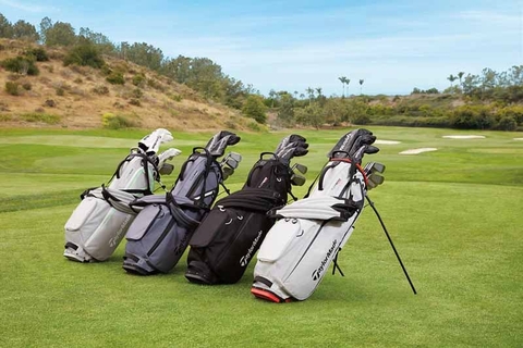 Cách xếp gậy Golf vào túi tối ưu nhất