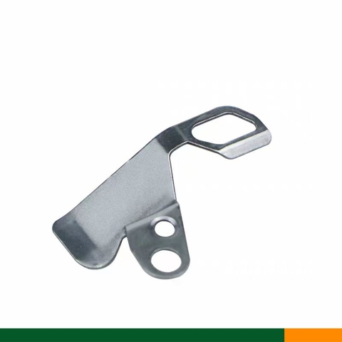 Yếm dao 110-40201 dùng cho máy may 1 kim điện tử 4 số 8700-7 strongh tem vàng