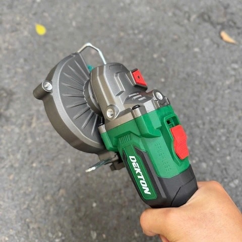 MÁY MÀI GÓC DÙNG PIN 21V DEKTON M21-AG100PROMAX CÓ 5 TÍNH NĂNG AN TOÀN