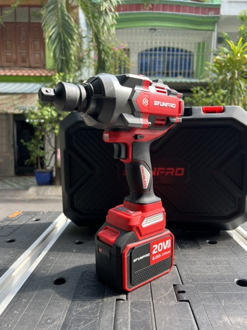 Máy siết bulong 1500Nm đầu khẩu 3/4 inch dùng pin 20V SFUNPRO S20 M1500A