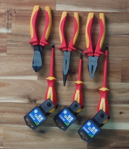 Bộ Dụng Cụ Cách Điện BROSCO 1000V Tiêu Chuẩn VDE (6 Món) - Combo Chuyên Nghiệp Cho Thợ Điện