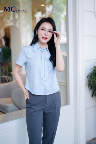 ÁO THỜI TRANG KẺ SỌC KÈM NƠ RỜI AT214