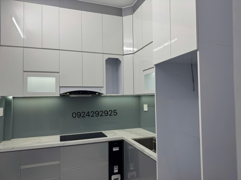 TỦ BẾP CÁNH ACRYLIC
