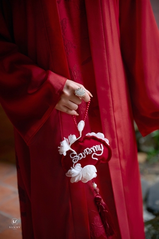 Áo choàng La Tấn (BST Tài Hoa)