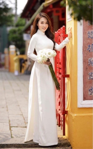 AD Đông Nhi (BST Tinh Hoa)