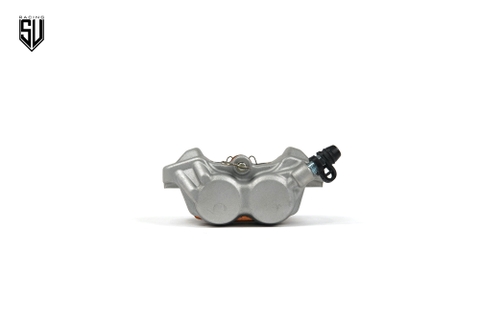 Heo trước Formula 4 piston