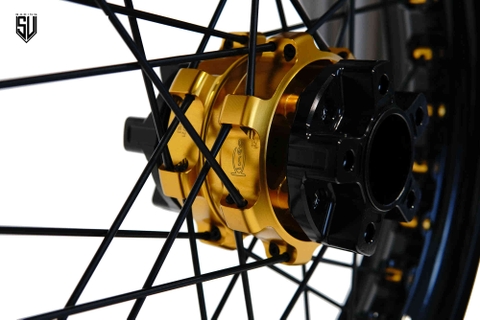 Mâm KINEO BMW R18 Đen Vàng