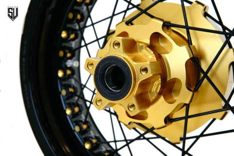 Mâm KINEO BMW R18 Đen Vàng