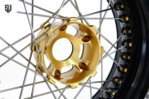 Mâm KINEO BMW R Nine T Đen Vàng