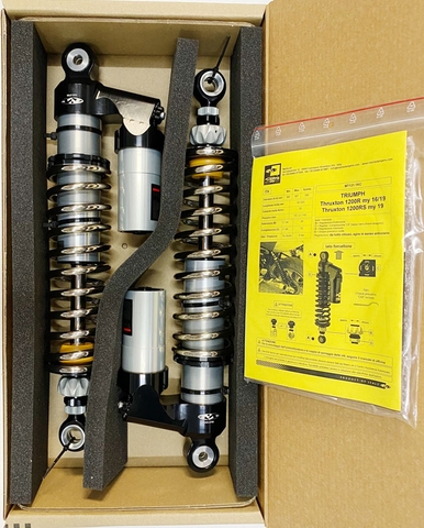 Phuộc đôi sau Matris Triumph Street Twin bình dầu - màu Chrome