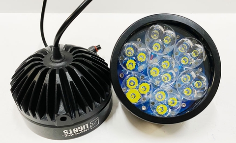 Đèn Clearwater Super Sevina Universal