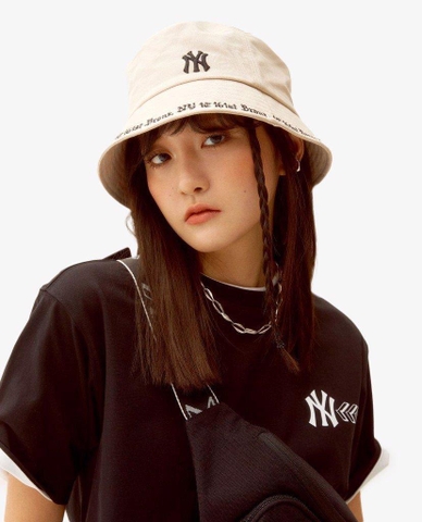 Nón MLB Bucket Hat Gothic New York Yankees Begie