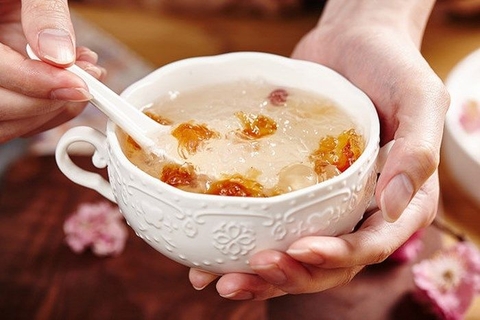 Chuyên gia giải đáp thắc mắc chưng yến với đường trắng được không