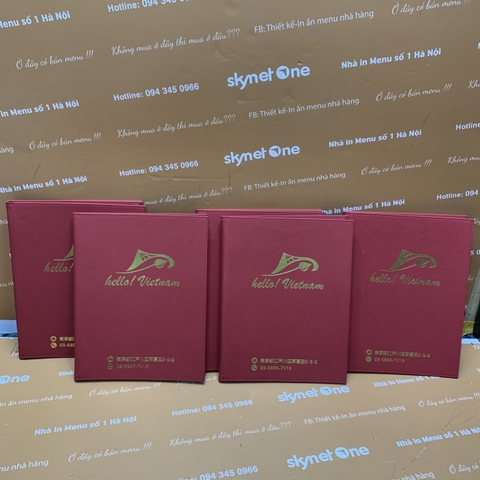 Thiết kế tinh tế - Menu bìa da đỏ đinh tán trong in Uv logo sắc nét -  Hello Viet Nam
