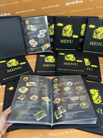 Menu bìa da đinh tán trong túi nilong in UV _ Thiết kế trong cầm tay _ Ngon Cornor