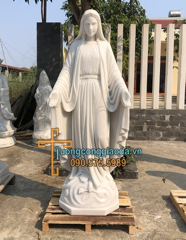 Tượng Ban Ơn Bằng Đá Trắng Non Nước Ngũ Hành Sơn