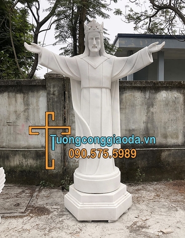 Tượng Chúa Kitô Vua Bằng Đá Cẩm Thạch Trắng Nguyên Khối