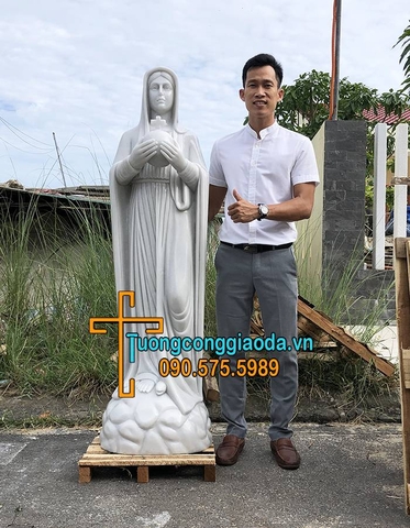 Tượng Đức Mẹ Hòa Bình Đá Trắng Non Nước Đẹp