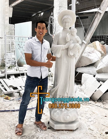 Tượng Đức Mẹ La Vang Đá Non Nước Đà Nẵng