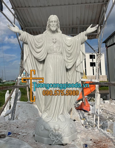 Tượng Thánh Tâm Chúa Giesu Bằng Đá Trắng Đẹp