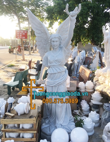 Tượng Thiên Thần Có Cánh Bằng Đá Trắng Tại Đồng Nai