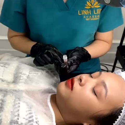 3 công dụng chính của tế bào gốc trong phun môi